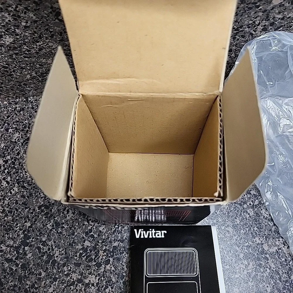 VINTAGE Vivitar 1900‎ Electronic Flash New With Original Box/Paperwork - Mint